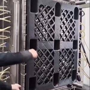 видео поверхность сетки складывается из девяти поднос 