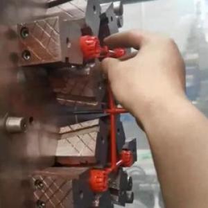 Формирование пластиковых резьбовых соединений