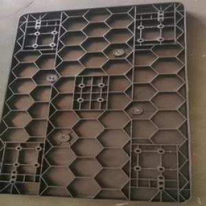 Формирование пластиковых крышек